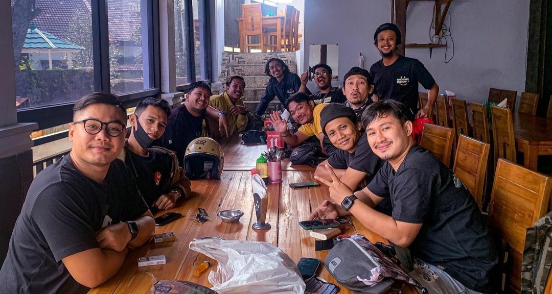 Alamat Dimana, Daftar Menu Makanan , Daftar Minuman , Keistimewaan Warung , Fasilitas Warung , Tips Makan Enak