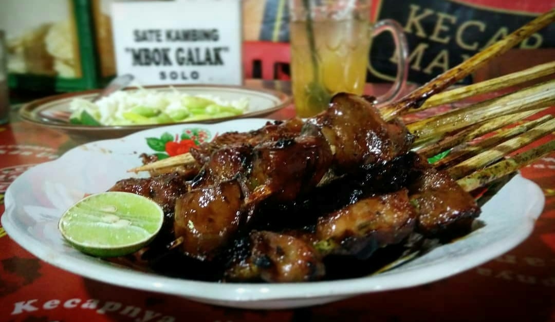 Dibalik Penamaan, Lokasi Warung , Menu Makanan, Harga Menu , Rahasia Kelezatan, Langganan Pejabat Negara, Tips Makan 