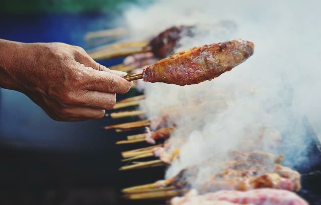 Dibalik Penamaan, Lokasi Warung , Menu Makanan, Harga Menu , Rahasia Kelezatan, Langganan Pejabat Negara, Tips Makan 