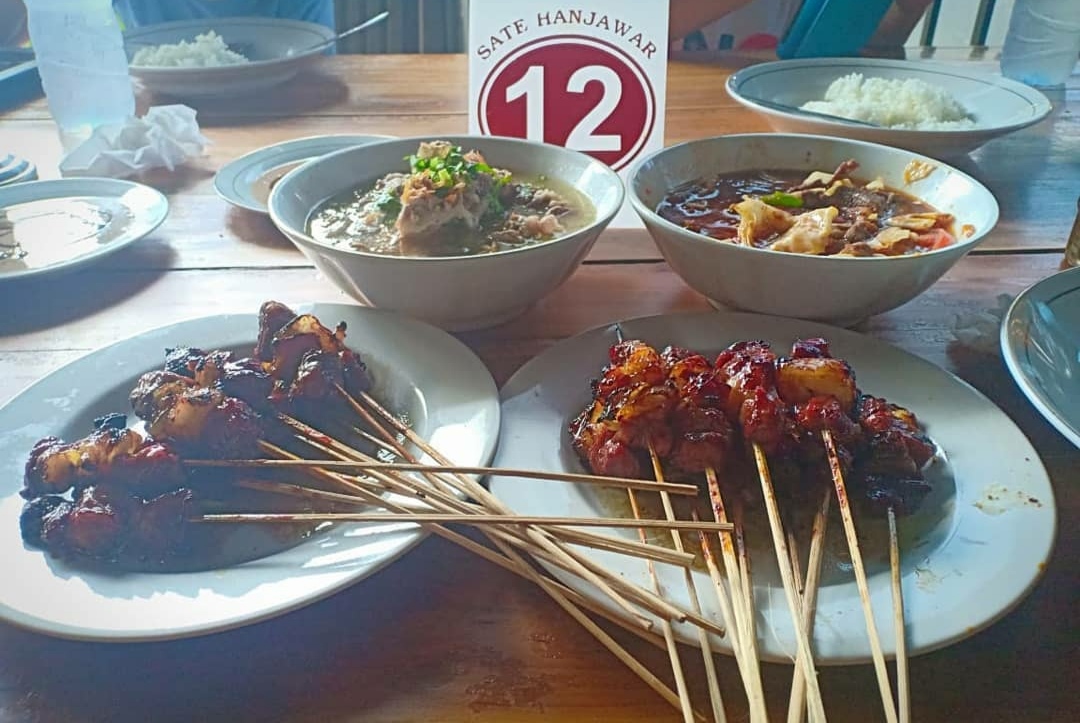 Alamat Dimana, Daftar Menu Makanan , Daftar Minuman , Keistimewaan Warung , Fasilitas Warung , Tips Makan Enak