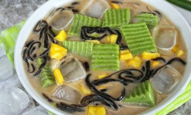 1. Jorong-Jorong, 2. Pisang Goreng Pontianak, 3. Bingka, 4. Talam Ebi, 5. Lapis Lumut, 6. Lapis Belacan, 7. Kue Blodar, 8. Ati Pari, 9. Chai Kwe, 10. Kiam Ko Kwe