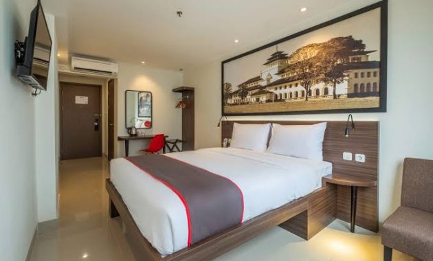 1. Yokotel Hotel, 2. Ibis Budget Bandung Asia Afrika, 3. Fabu Hotel, 4. Zodiak @ Asia Afrika Hotel, 5. Gino Feruci Kebon Jati, 6. Favehotel Braga, 7. Guntur Hotel, 8. AstonBraga Hotel &Residence, 9. Collection O 22 Heritage Pasar Baru, 10. Pasar Baru Square Hotel