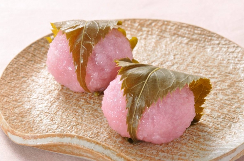 1. Kue Dango, 2. Taiyaki, 3. Sakura Mochi, 5. Dorayaki, 6. Higashi, 7. Youkan, 8. Yatsuhashi, 9. Namagashi, 10. Oshiruko