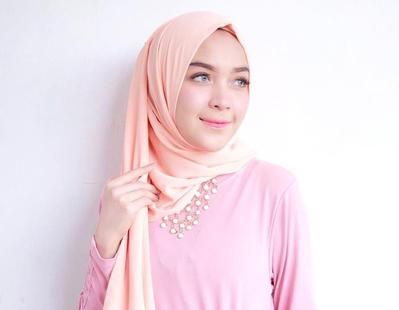 1. Abu-Abu, 2. Ungu Muda, 3. Hitam, 4. Merah Marun, 5. Warna Senada, 6. Biru Muda, 7. Putih, 10. Motif