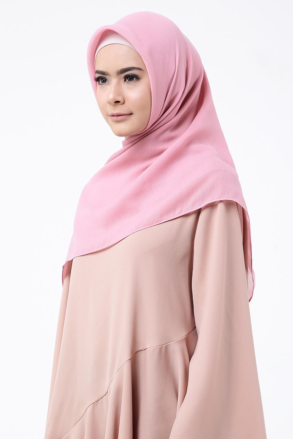 1. Abu-Abu, 2. Cokelat Tua, 3. Biru Muda, 4. Ungu Muda, 5. Light Pink, 6. Merah Burgundy, 7. Hitam, 9. Putih, 10. Motif