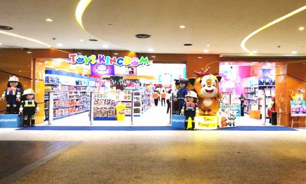 1. Toys Kingdom, 3. Squishy Shop IND, 4. Central Department Store, 5. Early Learning Center, 6. Teddy House, 7. Scoop, 8. Kidz Station