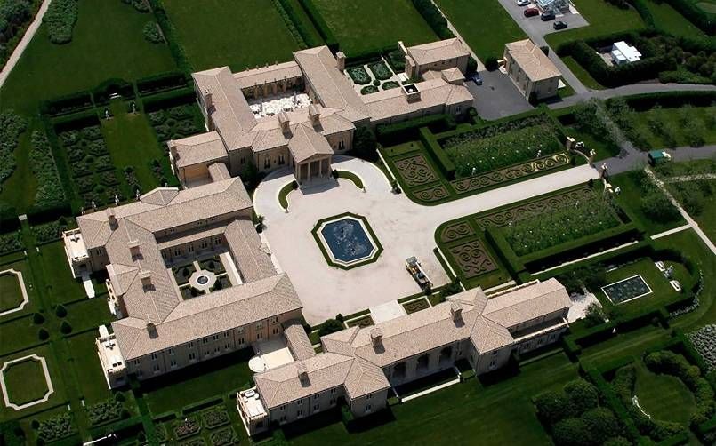 1. Istana Buckingham, 2. Antilia, 3. Villa Leopolda, 4. The One, Bel Air, California, 5. Villa Les Cèdres, 6. Witanhurst, 7. Les Palais Bulles, 8. Four Fairfield Pond, 9. Palazzo di Amore, 10. Seven The Pinnacle