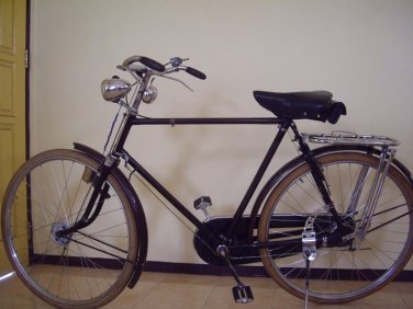 1. Gazelle, 2. Humber, 3. Hercules, 4. Phillips, 5. Simplex, 6. Batavus, 7. Fongers, 8. Raleigh, 9. Phoenix, 10. London Taxi