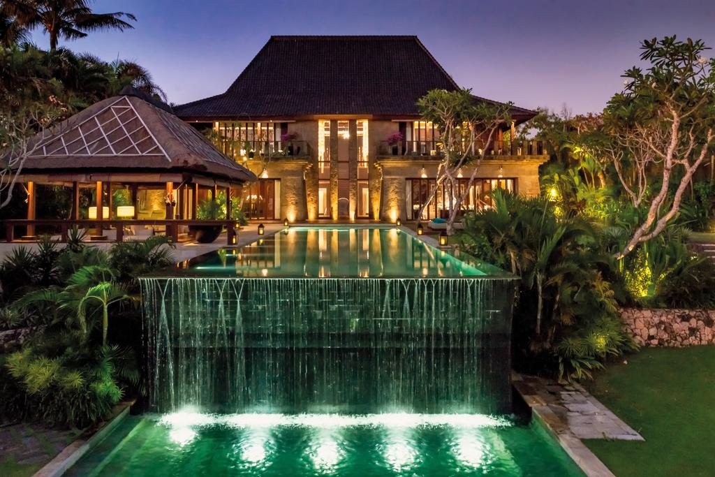 1. Six Senses Uluwatu, 2. The St. Regis Bali Resort, 3. The Edge, 4. Bulgari Resort, 5. Alila Villas Uluwatu, 6. Four Seasons at Sayan Ubud, 7. Mandapa, A Ritz-Carlton Resort, 8. Hanging Gardens of Bali, 9. W Hotel, 10. Amankila