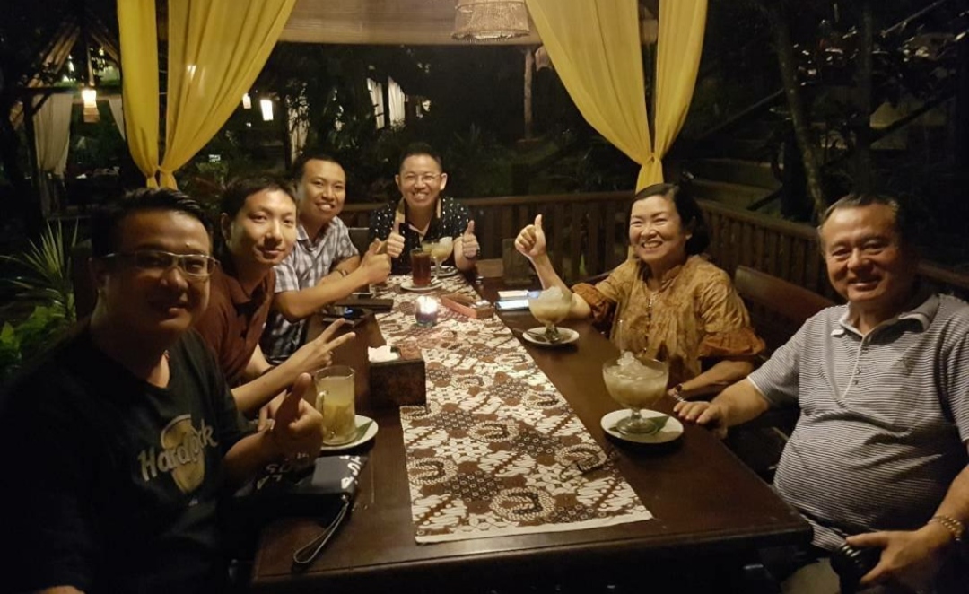 1. Warung Lesehan Pak Sholeh, 2. Toko Oen, 3. Taman Indie Resto , 4. Malibu Steak ‘n Pizza, 5. Dapur Kota, 6. Rumah Makan Inggil, 7. Simpang Luwe , 8. Ikan Bakar Cianjur , 9. Madame Wang Secret Garden , 10. Vargo Kitchen