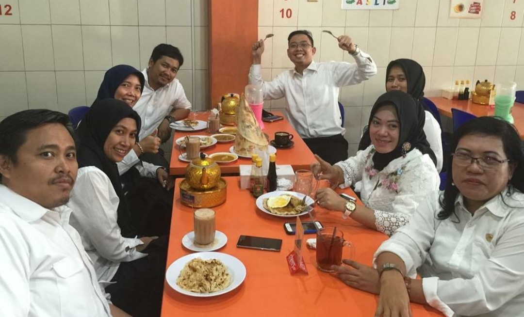 1. Depot Madinah, 2. Sate Lisidu, 3. Bebek Sinjay, 4. G Walk, 5. D’Cost Seafood, 6. Kedai Sabindo, 7. RM Ikan Bakar Cianjur, 8. Warung Leko, 9. Ayam Bakar Primarasa, 10. Pakuwon Food Festival