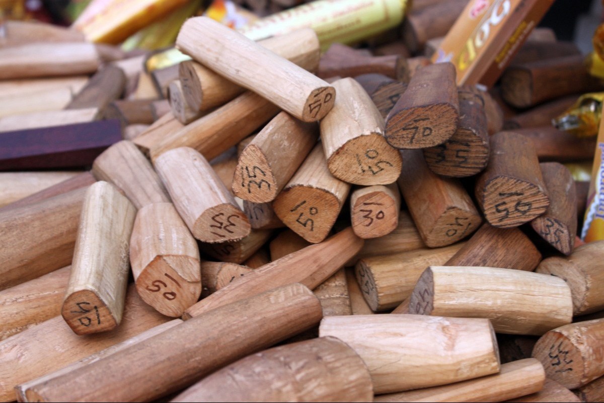 1. Gaharu, 2. Eboni, 3. Lignum Vitae, 4. Bubinga, 5. Tigerwood, 6. Purple Heart, 7. African Blackwood, 8. Sandalwood, 9. Bocote, 10. Pink Ivory