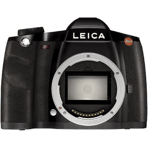 1. Leica 0-Serie Nr.107, 2. Susse Frères Daguerreotype, 3. Canon ‘Diamond Ixus’, 4. Phase One XF 100MP, 5. Leica M9-P ‘Edisi Hermes’, 6. Hasselblad H6D-400C MS, 7. Hasselblad H5D-200c, 8. Hasselblad A5D-80, 9. Panoscan Mark III MK-3, 10. Leica S2-P
