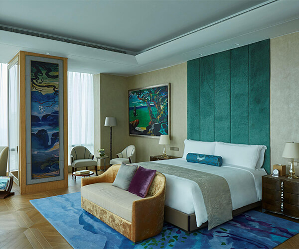 1. Nihiwatu Resort Sumba, 2. Hotel Mulia Jakarta, 3. Raffles Hotel Jakarta, 4. The Dharmawangsa, 5. Hotel Indonesia Kempinski Jakarta, 6. Six Senses Uluwatu, 7. Ritz Carlton Pacific Place, 8. St. Regis Bali Resort, 9. Ritz Carlton Mega Kuningan, 10. Four Seasons Jakarta