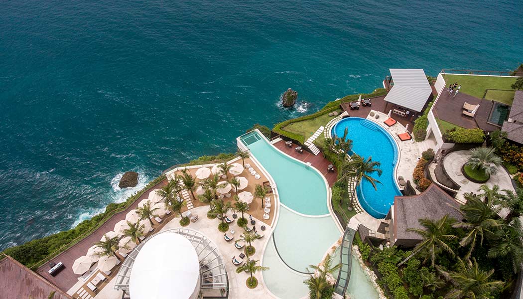 1. Six Senses Uluwatu, 2. The St. Regis Bali Resort, 3. The Edge, 4. Bulgari Resort, 5. Alila Villas Uluwatu, 6. Four Seasons at Sayan Ubud, 7. Mandapa, A Ritz-Carlton Resort, 8. Hanging Gardens of Bali, 9. W Hotel, 10. Amankila