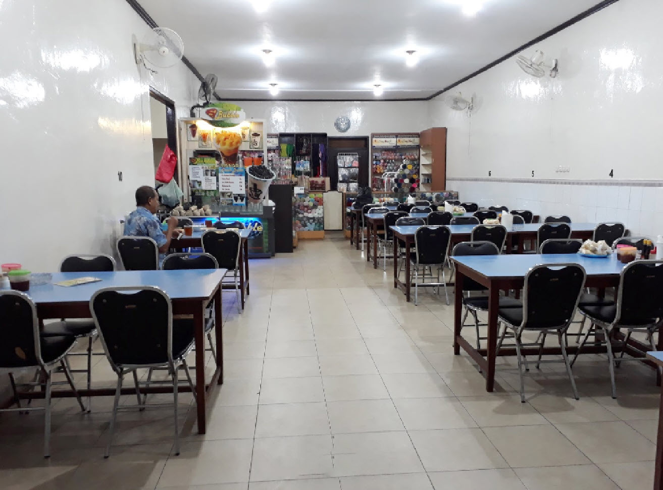 1. Warung Samarendah, 2. Ikan Bakar Bamboo, 3. Taberu, 4. Torani Juanda, 5. Soto Kuwin Banjar, 6. Pondok Borneo, 7. Ayam Goreng Banjar, 8. Martabak Banjar, 9. Sari Bhoga Seafood Resto, 10. Bubur Ayam Bandung Kartika