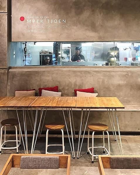 1. Market City BSD Mall Ararasa, 2. Aeon Sushi, 3. Cerenti, 4. RM Tirtonadi, 5. Saint Cinnamon Intermark BSD, 6. La Vera Pizza BSD, 7. Chicking LuLu, 8. Bakmi Mpek Tjoen, 9. Seafood 68 Pasar Modern BSD, 10. Phopho Café & Resto