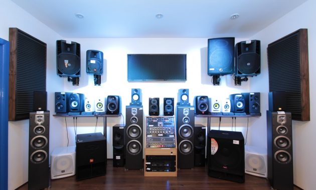 1. Cipta Utama, 2. Mitra, 3. Brunei Electronic, 4. Sari Baru, 5. Dunia Elektronik, 6. Sumatera Electronics, 7. Anugerah, 8. Sinar Electronic, 10. Amien Jaya Electric