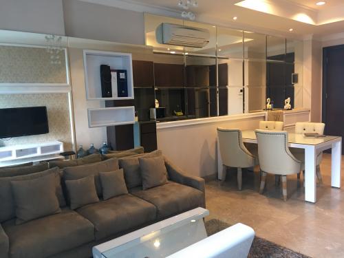 1. Casa Grande Residences, 2. L’Avenue Office &amp; Residences, 3. One Park Avenue, 4. Pakubuwono Residences, 5. Residences 8 Senopati, 6. Pondok Indah Golf Apartment, 7. Botanica Simprug, 8. The Capital Residences, 9. Wang Residence, 10. Cik Ditiro Residence