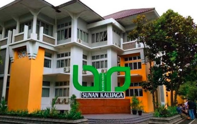 1. Universitas Gadjah Mada, 2. Universitas Negeri Yogyakarta, 3. Universitas Sarjanawiyata Tamansiswa, 4. Universitas Islam Negeri Sunan Kalijaga, 5. Universitas Ahmad Dahlan, 6. Universitas Janabadra, 7. Universitas Kristen Duta Wacana, 8. Universitas Islam Indonesia, 9. Universitas Atma Jaya Yogyakarta, 10. Universitas Sanata Dharma, 11. Universitas Alma Ata, 12. Universitas AMIKOM, 13. Universitas Cokroaminoto Yogyakarta, 14. UPN Veteran Yogyakarta, 15. Universitas Proklamasi 45 Yogyakarta