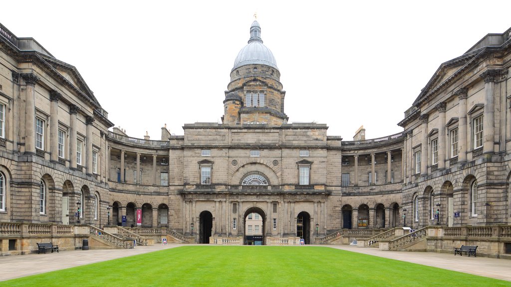 1. Universitas Oxford, 2. Universitas Cambridge, 3. Universitas Manchester, 4. The Open University, 5. Universitas Edinburgh, 6. Universitas Leeds, 7. Universitas Birmingham, 8. Universitas Liverpool, 9. Universitas Coventry, 10. Universitas Newcastle, 11. Universitas Nottingham, 12. Universitas Warwick, 13. Universitas Bristol, 14. Universitas Sheffield, 15. Universitas Glasgow