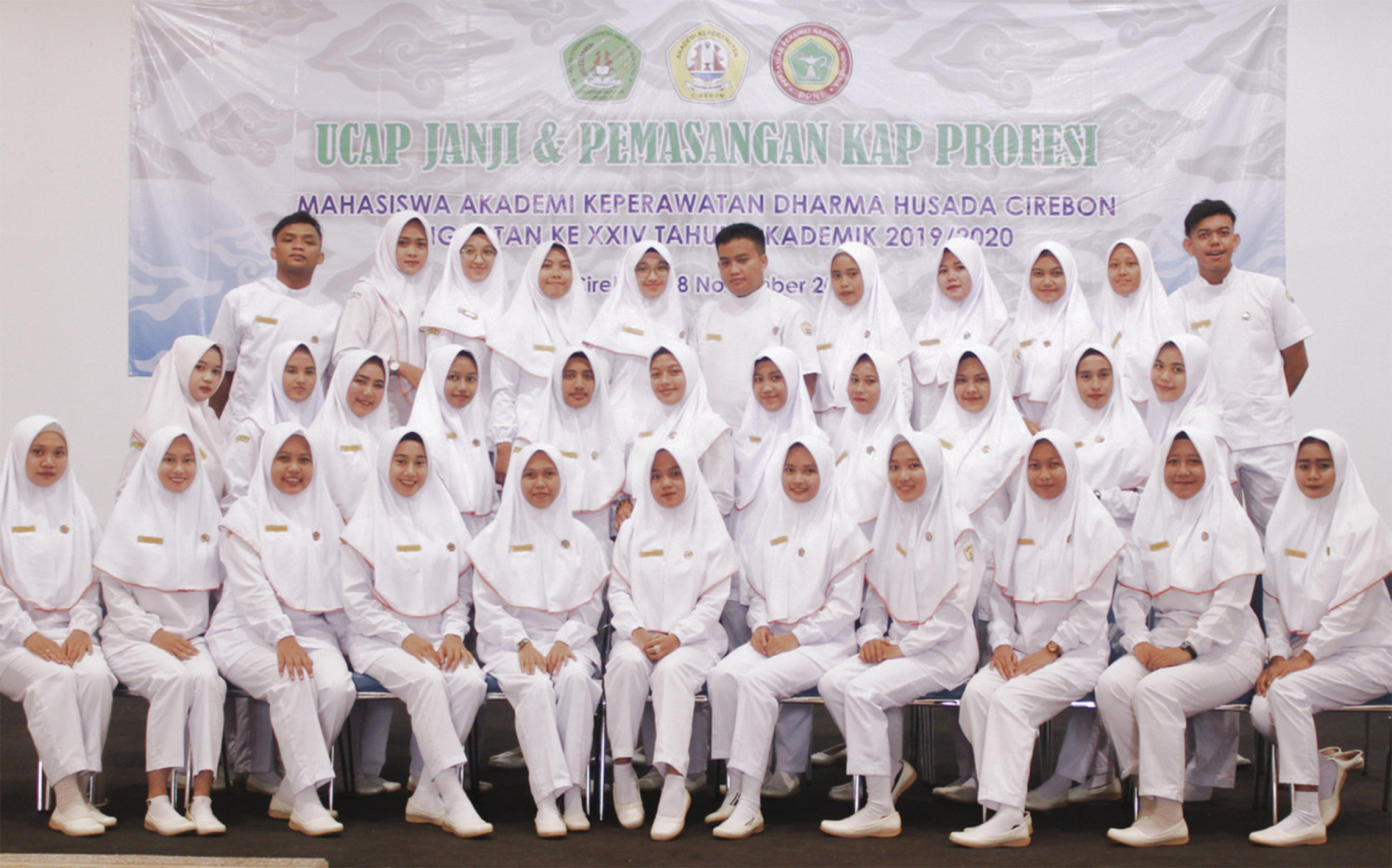 1. Institut Agama Islam Negeri Syekh Nurjati, 2. Universitas Muhammadiyah Cirebon, 3. Universitas Swadaya Gunung Jati, 4. Universitas 17 Agustus Cirebon, 5. Universitas Nahdlatul Ulama Cirebon, 6. Sekolah Tinggi Teknologi Cirebon, 7. Akademi Maritim Suaka Bahari Cirebon, 8. Politeknik LP3I Kampus Cirebon, 9. Sekolah Tinggi Manajemen Informatika dan Komputer IKMI, 10. Sekolah Tinggi Agama Islam Cirebon, 11. Akademi Kebidanan Graha Husada Cirebon, 12. Sekolah Tinggi Ilmu Kesehatan Mahardika Cirebon, 13. Sekolah Tinggi Ilmu Bahasa Asing Invada, 14. Institut Agama Islam Bunga Bangsa Cirebon, 15. Akademi Keperawatan Dharma Husada