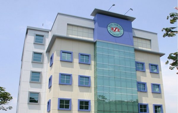1. Universitas Pelita Harapan, 2. Universitas Multimedia Nusantara, 3. Universitas Prasetiya Mulya, 4. Universitas Bina Nusantara, 5. Matana University, 6. Universitas Bunda Mulia, 7. Swiss German University, 8. Universitas Bina Sarana Informatika, 9. Universitas Buddhi Dharma, 10. Universitas Nusa Mandiri, 11. Universitas Muhammadiyah Tangerang, 12. Universitas Pramita, 13. Universitas Islam Syekh Yusuf, 14. Sekolah Tinggi Ilmu Ekonomi Bisma Lepisi, 15. Universitas Raharja