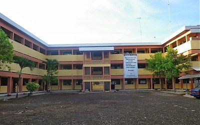 1. Politeknik Negeri Banyuwangi, 2. Universitas 17 Agustus 1945, 3. Universitas Bakti Indonesia, 4. Universitas PGRI Banyuwangi, 5. Sekolah Tinggi Ilmu Kesehatan, 6. Akademi Kelautan, 7. Universitas Airlangga, 8. Institut Agama Islam Blokagung, 9. Akademi Kesehatan Rustida, 10. Institut Agama Islam Ibrahimy