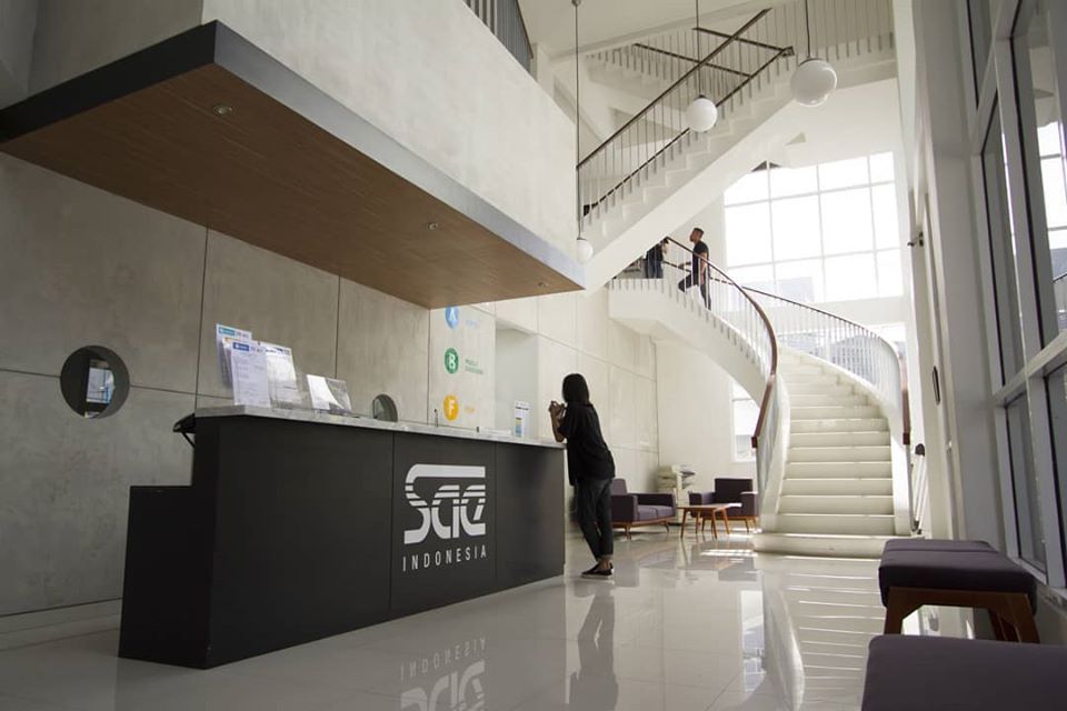 1. ESMOD Jakarta, 2. SAE Institute Indonesia, 3. Indonesia Banking School, 4. Sekolah Tinggi Ilmu Kesehatan Jayakarta PKP, 5. Institut Bisnis Nusantara, 6. Universitas Marsekal Dirgantara Suryadarma, 7. STIE International Golden Institute, 8. Universitas Al-Azhar Indonesia, 9. Universitas Nusa Mandiri, 10. STIE IPWIJA, 11. Politeknik STMI Jakarta, 12. Sekolah Tinggi Manajemen Resiko dan Asuransi, 13. Sekolah Tinggi Teknologi Sapta Taruna, 14. Akademi Pariwisata Indonesia, 15. Akademi Pariwisata Paramitha