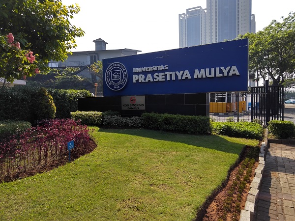 1. Universitas Pelita Harapan, 2. Universitas Multimedia Nusantara, 3. Universitas Prasetiya Mulya, 4. Universitas Bina Nusantara, 5. Matana University, 6. Universitas Bunda Mulia, 7. Swiss German University, 8. Universitas Bina Sarana Informatika, 9. Universitas Buddhi Dharma, 10. Universitas Nusa Mandiri, 11. Universitas Muhammadiyah Tangerang, 12. Universitas Pramita, 13. Universitas Islam Syekh Yusuf, 14. Sekolah Tinggi Ilmu Ekonomi Bisma Lepisi, 15. Universitas Raharja