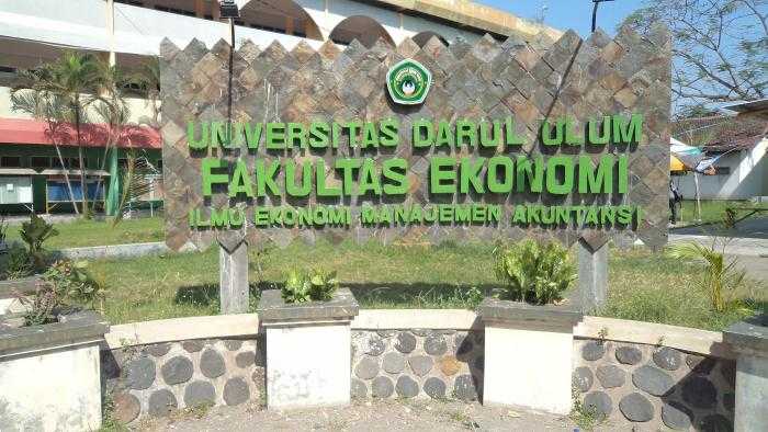 1. Universitas Abdurachman Saleh, 2. Universitas Nusantara PGRI Kediri, 3. Universitas Internasional Semen Indonesia, 4. Universitas Jember, 5. Universitas Muhammadiyah Jember, 6. Sekolah Tinggi Ilmu Kesehatan Ngudia Husada Madura, 7. Universitas Islam Jember, 8. Politeknik Negeri Jember, 9. Politeknik Negeri Madura, 10. Politeknik Perkeretaapian Indonesia Madiun, 11. Universitas Islam Kadiri, 12. Universitas Darul Ulum, 13. Politeknik Negeri Banyuwangi, 14. Politeknik Kelautan dan Perikanan Sidoarjo, 15. Universitas Islam Negeri Sayyid Ali Rahmatullah Tulungagung