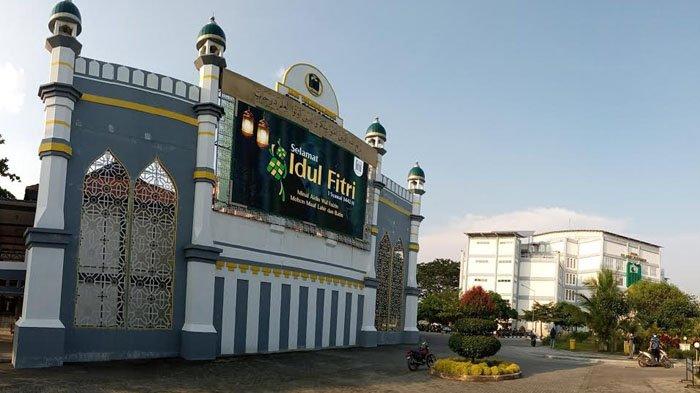 1. Universitas Abdurachman Saleh, 2. Universitas Nusantara PGRI Kediri, 3. Universitas Internasional Semen Indonesia, 4. Universitas Jember, 5. Universitas Muhammadiyah Jember, 6. Sekolah Tinggi Ilmu Kesehatan Ngudia Husada Madura, 7. Universitas Islam Jember, 8. Politeknik Negeri Jember, 9. Politeknik Negeri Madura, 10. Politeknik Perkeretaapian Indonesia Madiun, 11. Universitas Islam Kadiri, 12. Universitas Darul Ulum, 13. Politeknik Negeri Banyuwangi, 14. Politeknik Kelautan dan Perikanan Sidoarjo, 15. Universitas Islam Negeri Sayyid Ali Rahmatullah Tulungagung