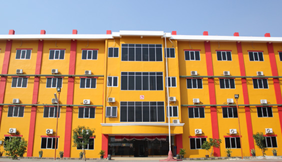 1. Universitas Pelita Harapan, 2. Universitas Multimedia Nusantara, 3. Universitas Prasetiya Mulya, 4. Universitas Bina Nusantara, 5. Matana University, 6. Universitas Bunda Mulia, 7. Swiss German University, 8. Universitas Bina Sarana Informatika, 9. Universitas Buddhi Dharma, 10. Universitas Nusa Mandiri, 11. Universitas Muhammadiyah Tangerang, 12. Universitas Pramita, 13. Universitas Islam Syekh Yusuf, 14. Sekolah Tinggi Ilmu Ekonomi Bisma Lepisi, 15. Universitas Raharja