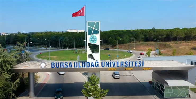 1. Universitas Istanbul, 2. Universitas Boğaziçi, 3. Universitas Ankara, 4. Universitas Teknik Istanbul, 5. Universitas Sakarya, 6. Universitas Marmara, 7. Universitas Anadolu, 8. Universitas Dokuz Eylul, 9. Universitas Ataturk, 10. Universitas Gaziantep, 11. Universitas Teknik Timur Tengah, 12. Universitas Ege, 13. Universitas Yeditepe, 14. Universitas Bursa Uludag, 15. Universitas Firat