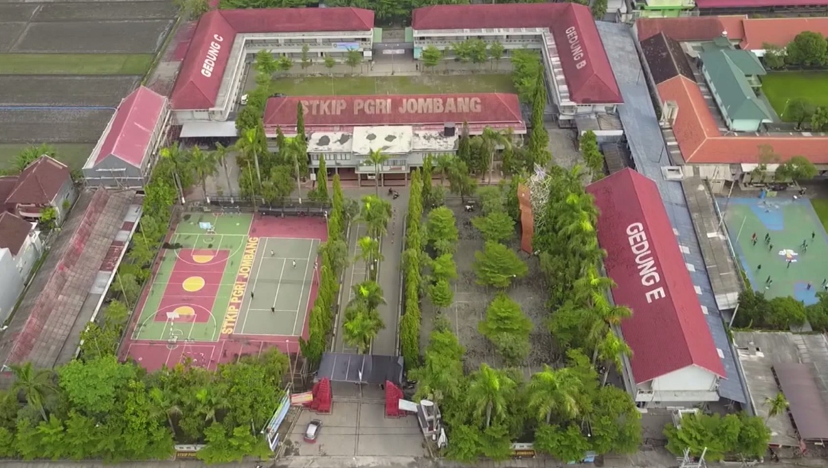 1. Universitas Darul Ulum, 2. Universitas Hasyim Asy’ari, 3. Universitas K. H. Abdul Wahab Hasbullah, 4. Sekolah Tinggi Agama Islam At-Tahdzib, 5. Sekolah Tinggi Keguruan dan Ilmu Pendidikan PGRI Jombang, 6. Sekolah Tinggi Ilmu Kesehatan Bahrul Ulum, 7. Sekolah Tinggi Ilmu Ekonomi PGRI Dewantara, 8. Sekolah Tinggi Ilmu Kesehatan Insan Cendekia Medika, 9. Sekolah Tinggi Ilmu Kesehatan Pemerintah Kabupaten Jombang, 10. Sekolah Tinggi Ilmu Kesehatan Husada