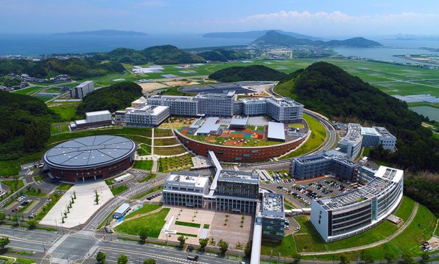 1. Universitas Tokyo, 2. Universitas Kyoto, 3. Institut Teknologi Tokyo, 4. Universitas Waseda, 5. Universitas Osaka, 6. Universitas Keio, 7. Universitas Tohoku, 8. Universitas Kyushu, 9. Universitas Hokkaido, 10. Universitas Kobe, 11. Universitas Sains Tokyo, 12. Tokyo Metropolitan University, 13. Universitas Kedokteran dan Gigi Tokyo, 14. Universitas Kanazawa, 15. Universitas Chiba