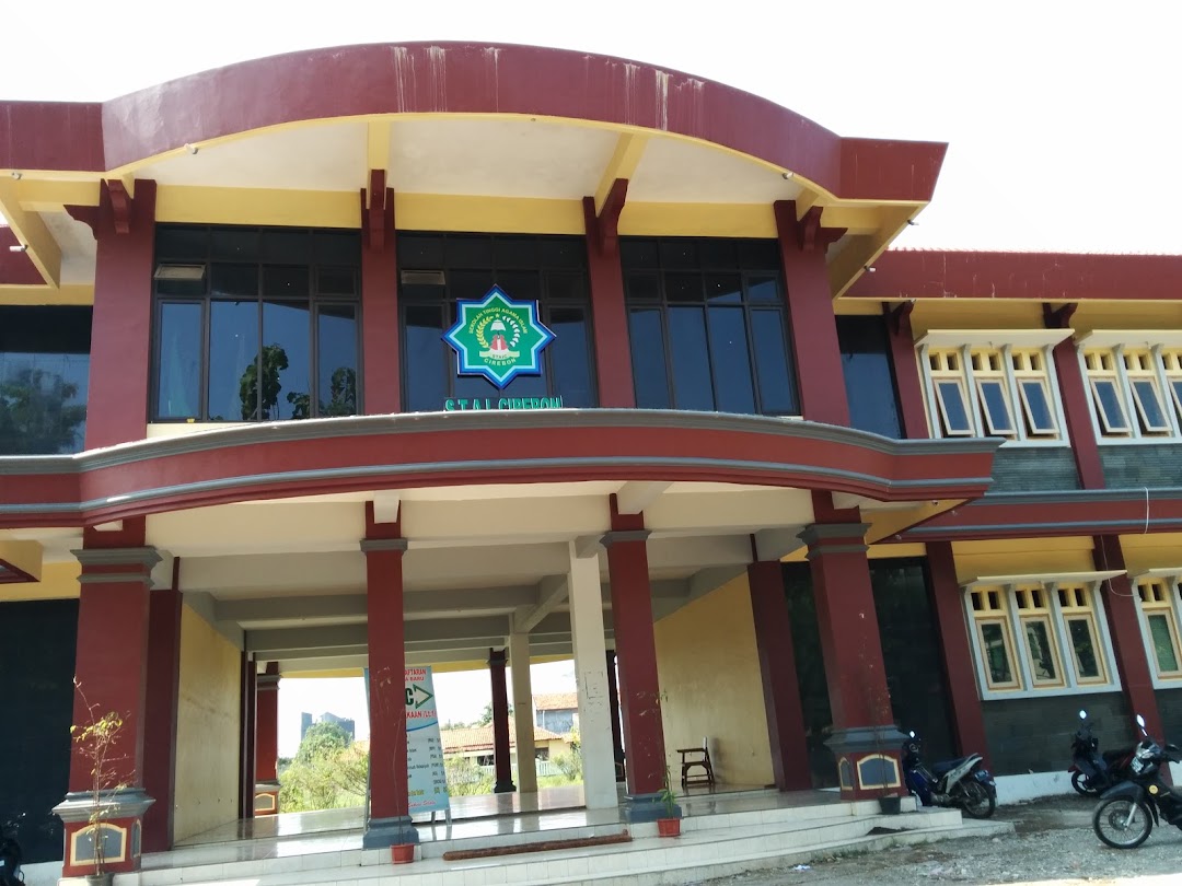 1. Institut Agama Islam Negeri Syekh Nurjati, 2. Universitas Muhammadiyah Cirebon, 3. Universitas Swadaya Gunung Jati, 4. Universitas 17 Agustus Cirebon, 5. Universitas Nahdlatul Ulama Cirebon, 6. Sekolah Tinggi Teknologi Cirebon, 7. Akademi Maritim Suaka Bahari Cirebon, 8. Politeknik LP3I Kampus Cirebon, 9. Sekolah Tinggi Manajemen Informatika dan Komputer IKMI, 10. Sekolah Tinggi Agama Islam Cirebon, 11. Akademi Kebidanan Graha Husada Cirebon, 12. Sekolah Tinggi Ilmu Kesehatan Mahardika Cirebon, 13. Sekolah Tinggi Ilmu Bahasa Asing Invada, 14. Institut Agama Islam Bunga Bangsa Cirebon, 15. Akademi Keperawatan Dharma Husada