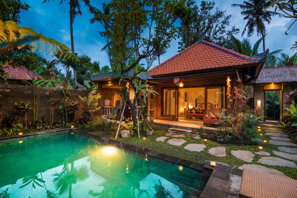 1. Aksari Resort, 2. Samsara Ubud, 3. Asvara Villa Ubud, 4. Bunut Garden’s Luxury Private Villa, 5. Tanah Gajah, 6. Four Seasons Sayan, 7. Mandapa, A Ritz Carlton Reserve, 8. Amandari, 9. The Udaya Resorts &amp; Spa, 10. Plataran Ubud Hotel &amp; Spa