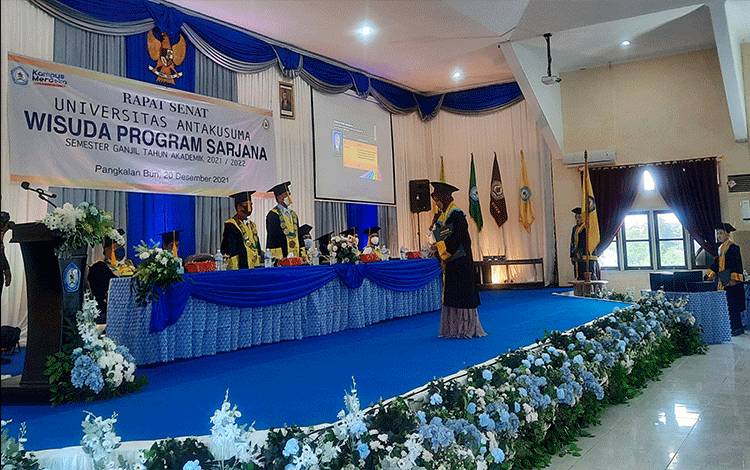 1. Universitas Palangka Raya, 2. Universitas Muhammadiyah Palangkaraya, 3. Universitas Antakusuma, 4. Universitas Darwan Ali, 5. Universitas PGRI Palangka Raya, 6. Universitas Kristen Palangkaraya, 7. Institut Agama Islam Negeri Palangka Raya, 8. Politeknik Kemenkes Palangka Raya, 9. Sekolah Tinggi Manajemen Informatika dan Komputer Palangka Raya, 10. Akademi Kebidanan Betang Asi Raya