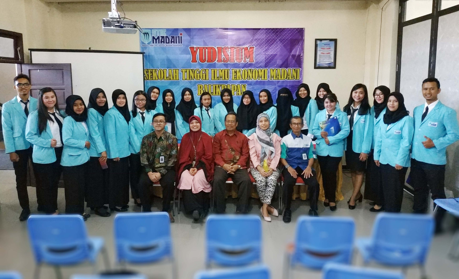 1. Institut Teknologi Kalimantan, 2. Politeknik Negeri Balikpapan, 3. Universitas Balikpapan, 4. Universitas Tridharma, 5. Universitas Mulia, 6. Sekolah Tinggi Ilmu Ekonomi Madani, 7. Sekolah Tinggi Teknologi Migas, 8. Sekolah Tinggi Ilmu Ekonomi Balikpapan, 9. Sekolah Tinggi Ilmu Syariah Hidayatullah Balikpapan, 10. Sekolah Tinggi Ilmu Tarbiyah Balikpapan