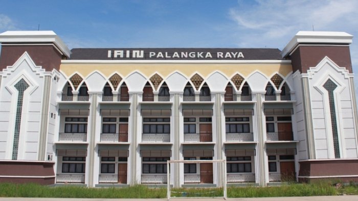 1. Universitas Palangka Raya, 2. Universitas Muhammadiyah Palangkaraya, 3. Universitas Antakusuma, 4. Universitas Darwan Ali, 5. Universitas PGRI Palangka Raya, 6. Universitas Kristen Palangkaraya, 7. Institut Agama Islam Negeri Palangka Raya, 8. Politeknik Kemenkes Palangka Raya, 9. Sekolah Tinggi Manajemen Informatika dan Komputer Palangka Raya, 10. Akademi Kebidanan Betang Asi Raya