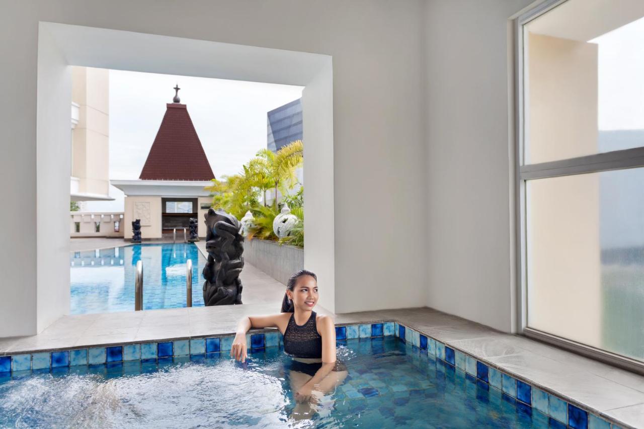1. Hotel Ciputra, 2. Gumaya Tower, 3. Hotel Grand Edge, 4. Novotel, 5. Aston Inn, 6. Oak Tree Emerald, 7. Quest Hotel, 8. Tentrem, 9. Harris Sentraland, 10. Hotel Patra