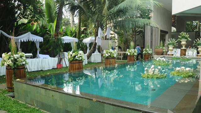 1. Azila Villa, 2. Rumatata Villa, 3. Villa Srimaganti, 4. Green City Villa, 5. H Island Resort, 6. Bali Maisonette, 7. Villavi The Venue, 8. Urban Villa, 9. Coastal Townhouse by Marina Ancol, 10. Kemang Utara Creative Villas