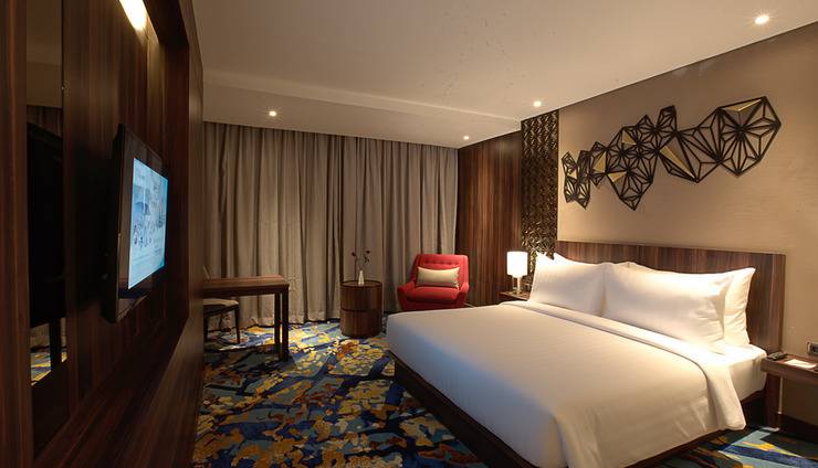 1. JHL Solitaire, 2. Atria Gading Serpong, 3. Novotel Tangerang, 4. Mercure Serpong, 5. Mercure BSD City, 6. Aryaduta Lippo Village, 7. Narita Hotel, 8. Grand Soll Marina, 9. Soll Marina, 10. FM7 Resort
