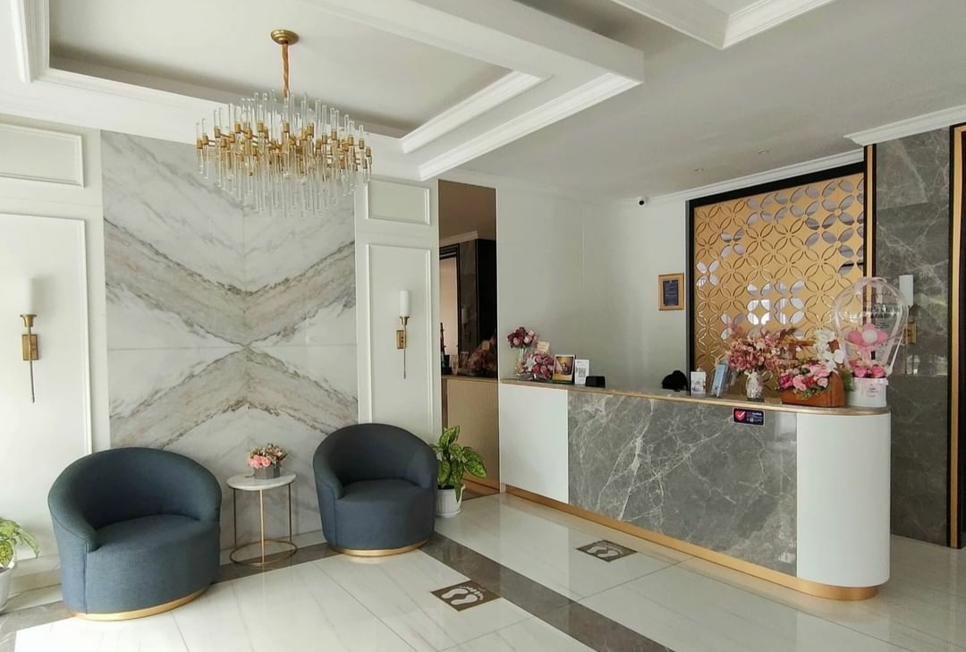 Review Singkat , Daftar Harga Kamar , Daftar Menu Makanan , Fasilitas Yang Ada, Tempat Terkenal Terdekat, Bagaimana Cara Booking? 