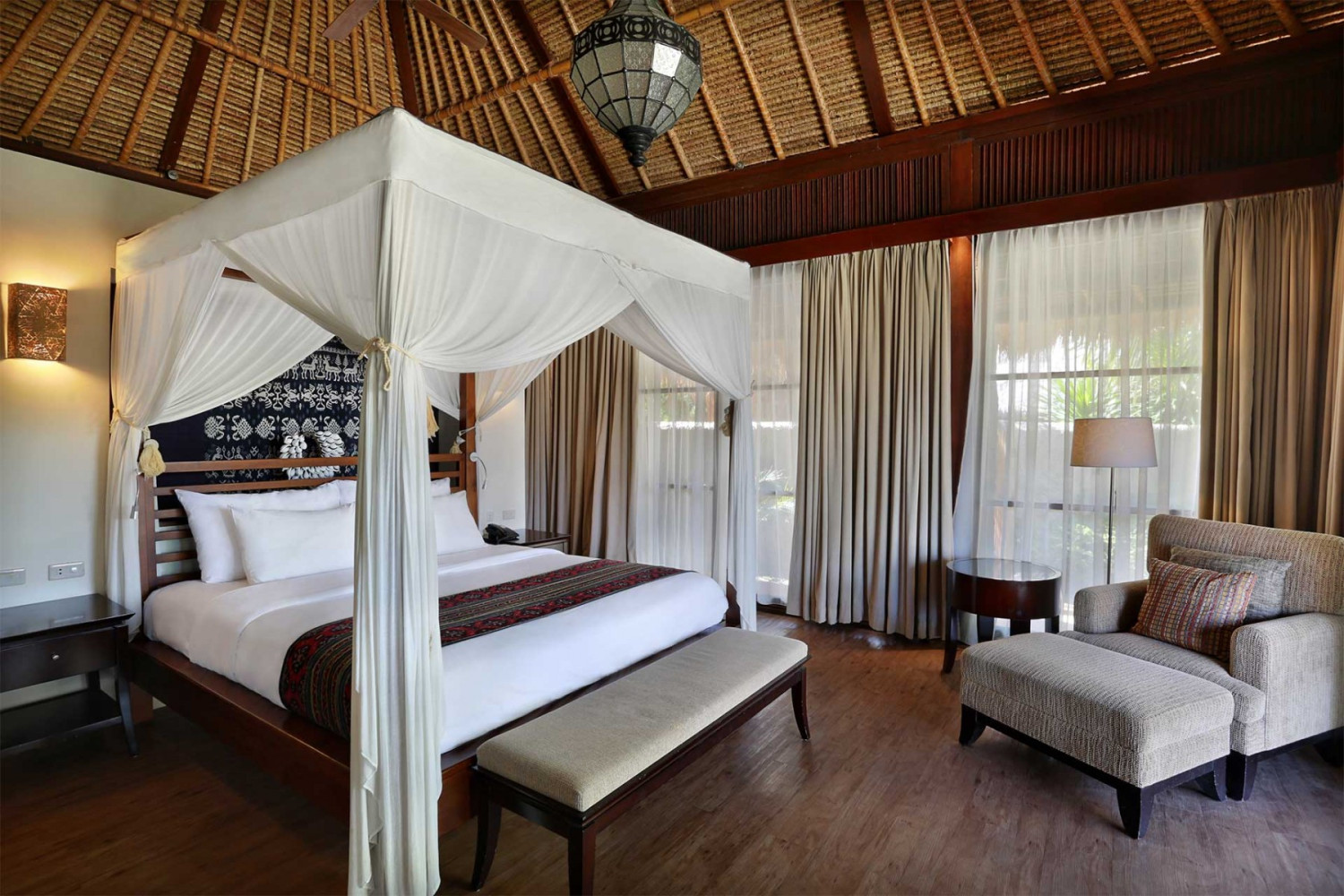Review Singkat, Daftar Harga Kamar, Restoran Pinggir Pantai , Fasilitas Yang Ada , Untuk Acara Tertentu, Rute Menuju Lokasi, Tempat Terkenal di Sekitar