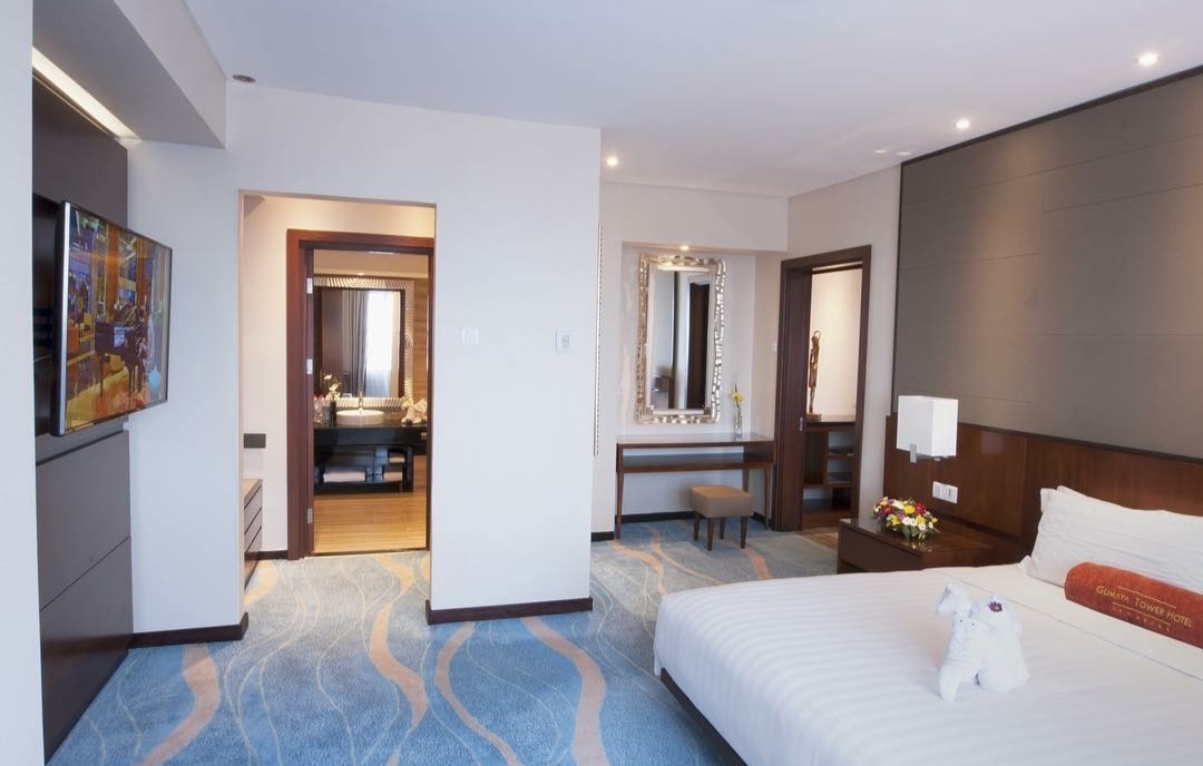 Lokasi Hotel , Review Hotel, Daftar Tarif Kamar, Cara Booking Kamar , Fasilitas Mewah , Wisata Menarik Terdekat 