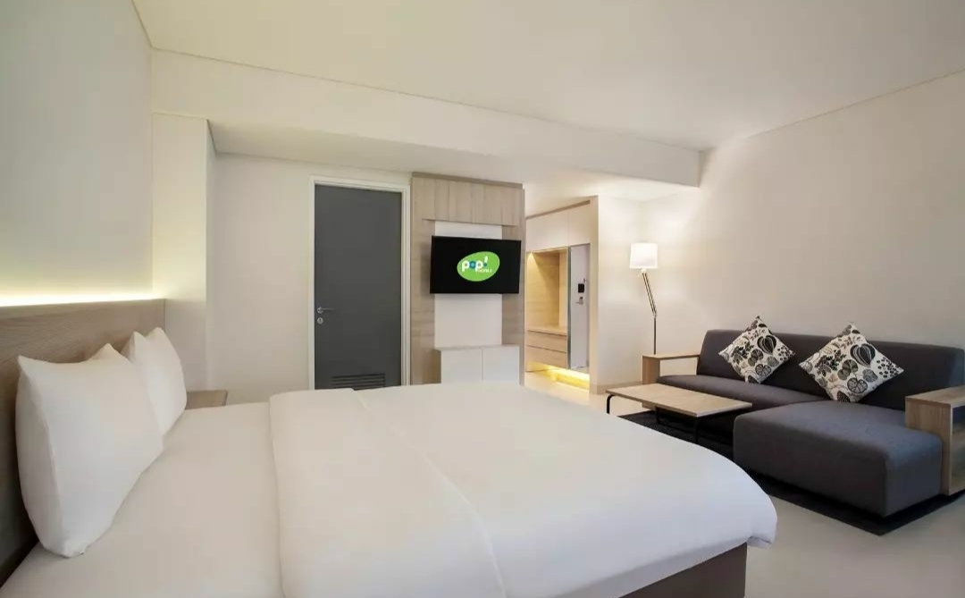 Dimana Lokasinya, Review Hotel , Daftar Harga Kamar , Pesan Kamar Yuk!, Fasilitas Memadai, Tempat Terkenal Terdekat