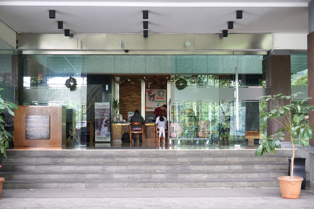 Lokasi Hotel, Review Hotel, Daftar Harga Kamar, Fasilitas Pendukung, Pemesanan Kamar, Spot Menarik Disekitar