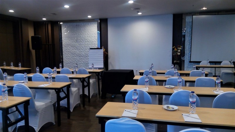Alamat Lengkap, Review Hotel, Tipe dan Tarif Kamar, Fasilitas Andalan, Cara Booking Mudah, Tempat Hits Terdekat